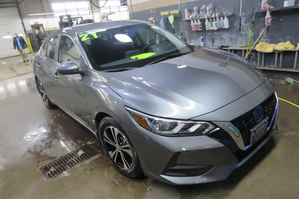 2021 Nissan Sentra SV photo 1