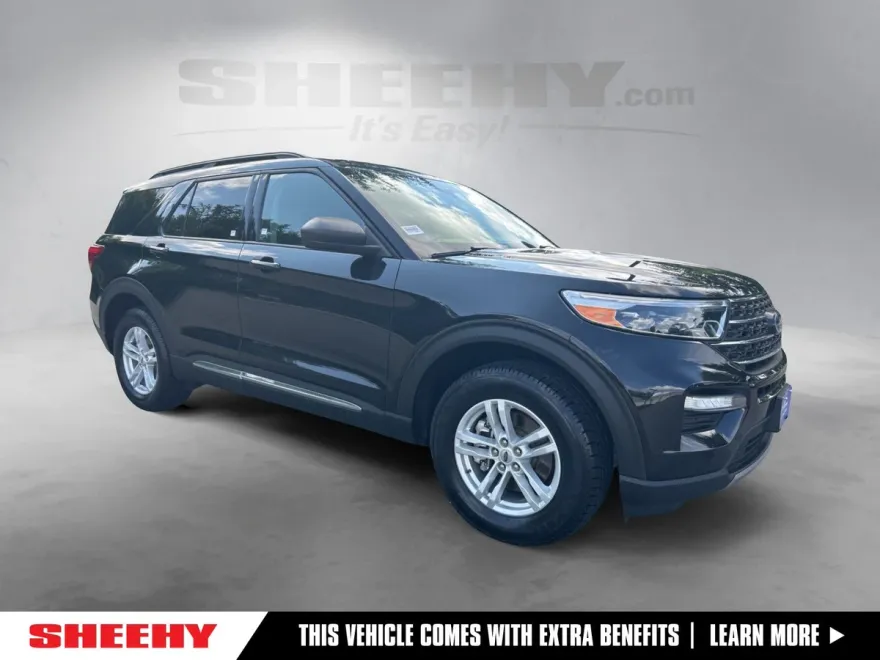 2022 Ford Explorer XLT photo 1