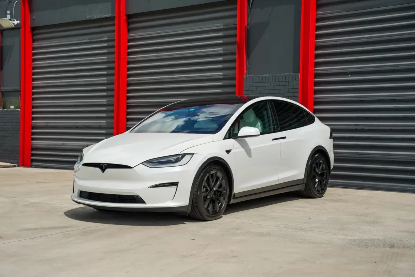 2022 Tesla Model X photo 1