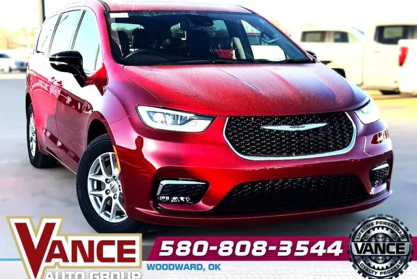 2025 Chrysler Pacifica photo 1