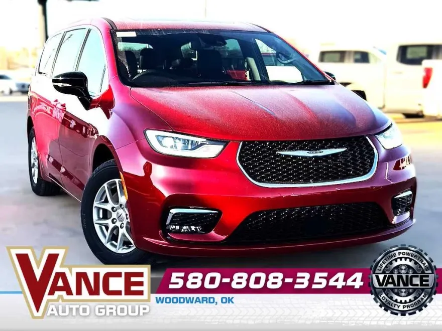 2025 Chrysler Pacifica photo 1