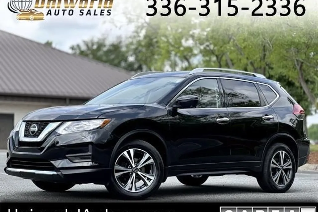 2019 Nissan Rogue SV photo 1