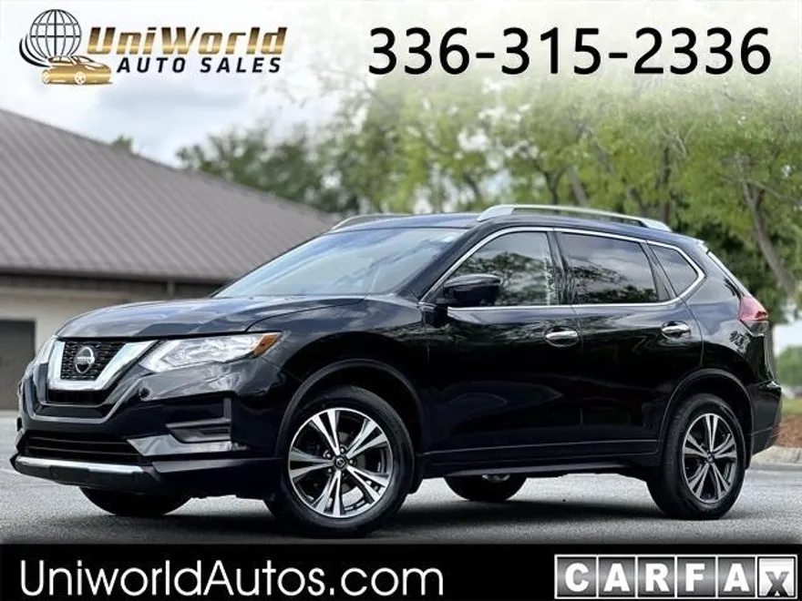 2019 Nissan Rogue SV photo 1