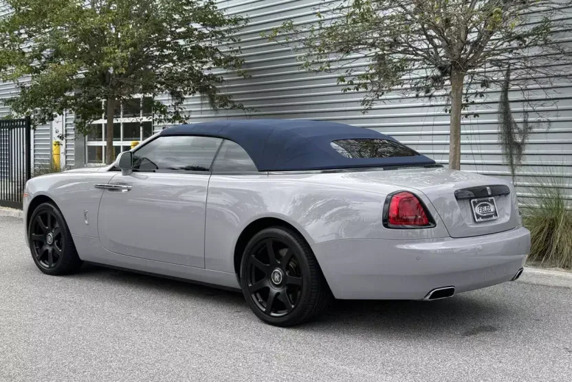 2021 Rolls Royce Dawn photo 1