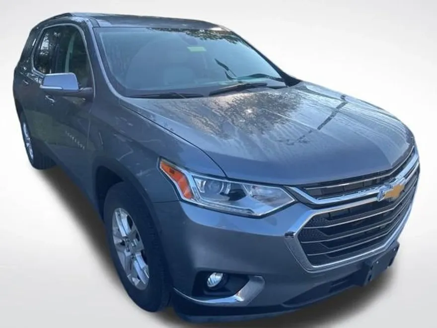 2021 Chevrolet Traverse Leather photo 1