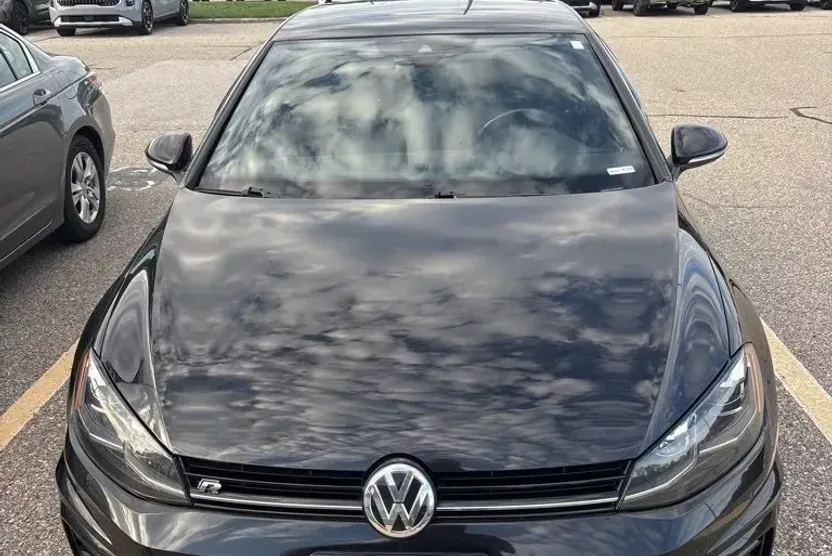 2018 Volkswagen Golf R 4Motion photo 1