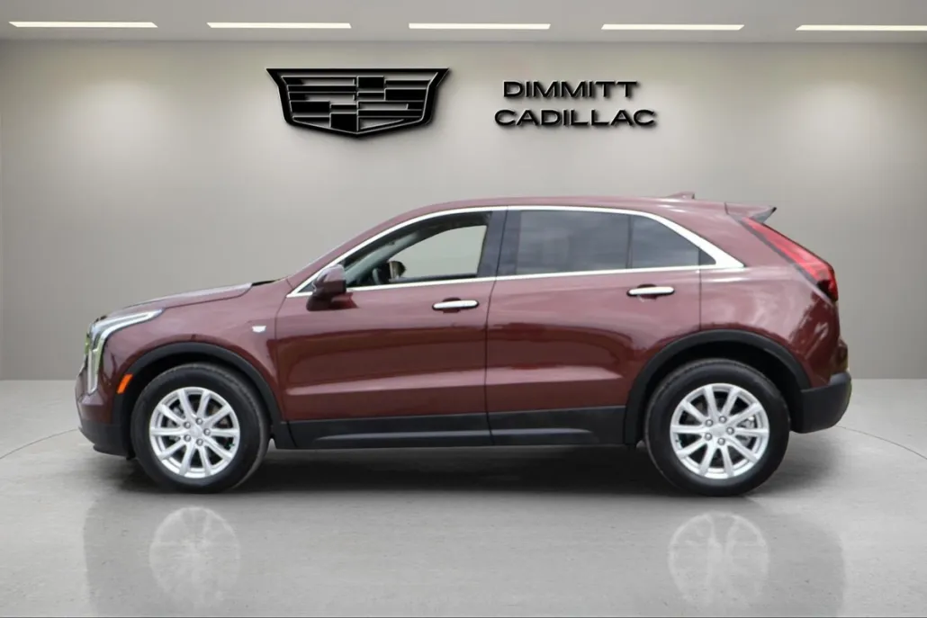 2023 Cadillac XT4 Luxury photo 1