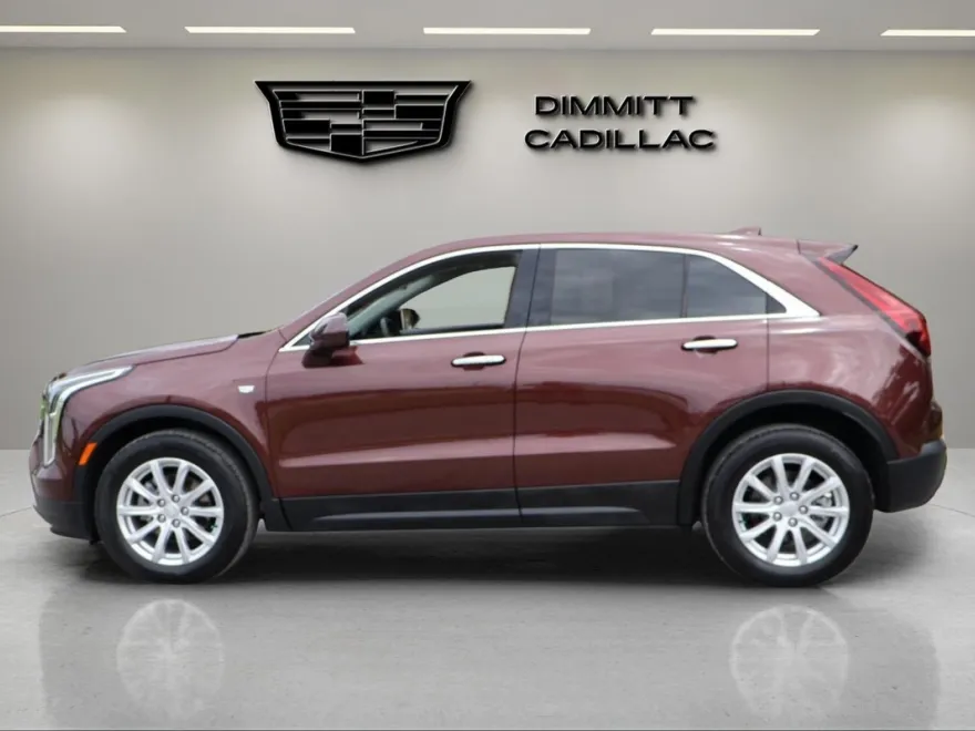 2023 Cadillac XT4 Luxury photo 1