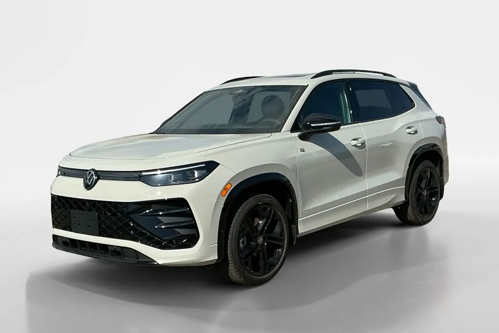 2025 Volkswagen Tiguan SE R-Line Black photo 1