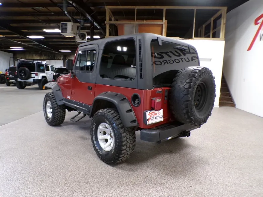 1999 Jeep Wrangler SE photo 1