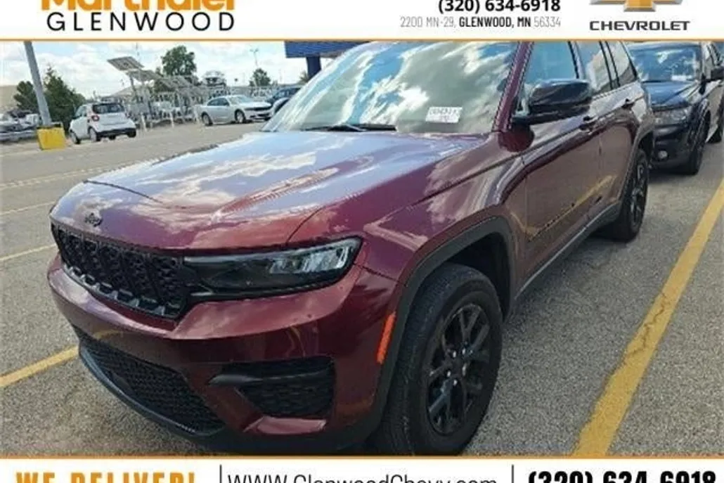 2024 Jeep Grand Cherokee Altitude photo 1