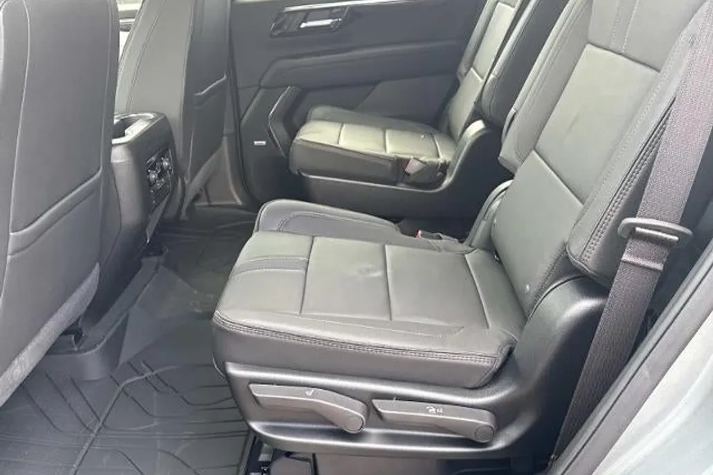 2026 Chevrolet Tahoe RST photo 1