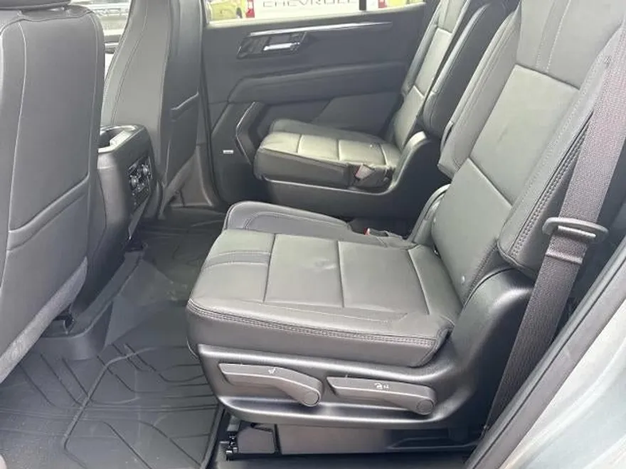 2026 Chevrolet Tahoe RST photo 1