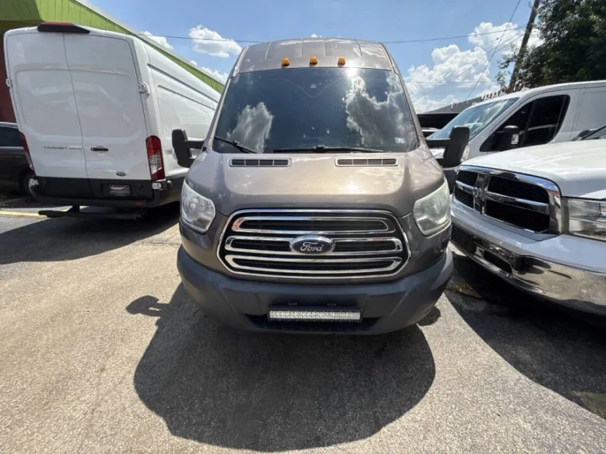 2015 Ford Transit XLT Passenger photo 1