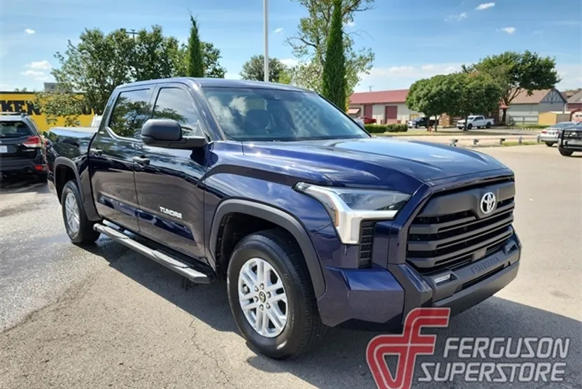 2022 Toyota Tundra SR5 photo 1