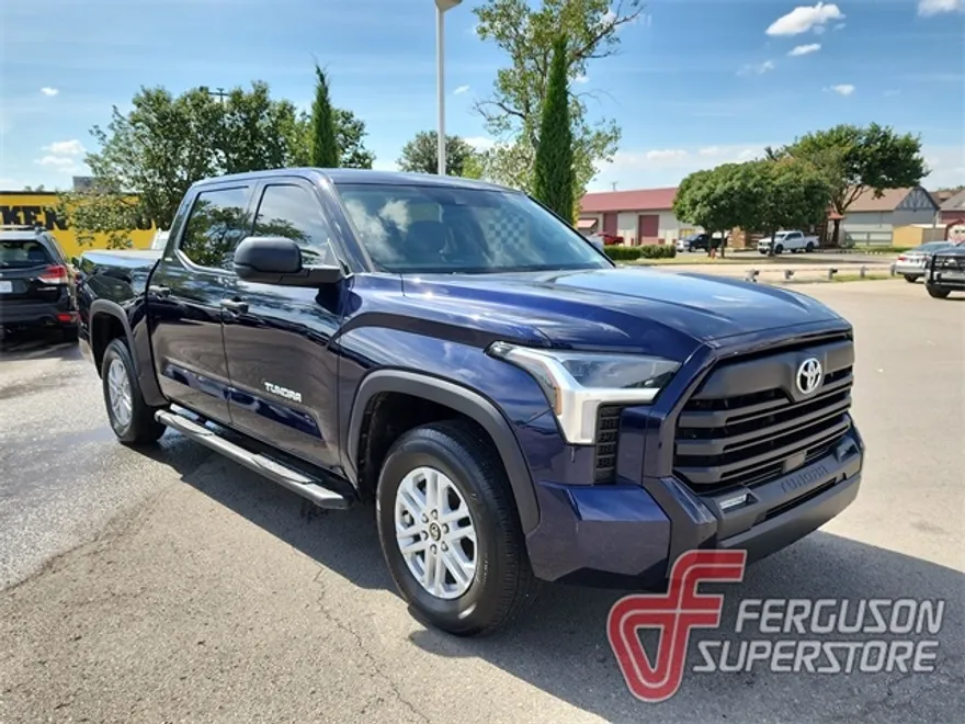 2022 Toyota Tundra SR5 photo 1