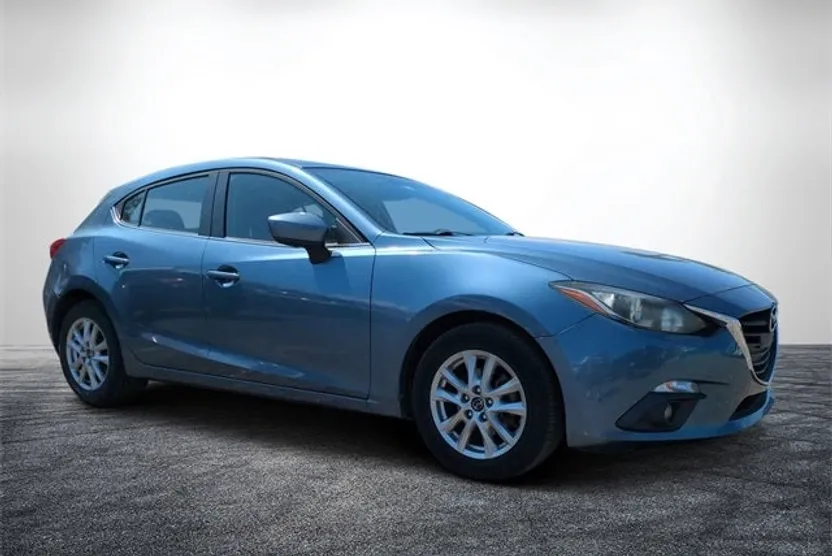 2016 Mazda Mazda3 Touring photo 1