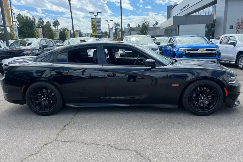 2018 Dodge Charger R/T Scat Pack photo 1