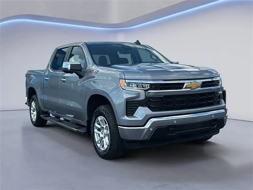 2026 Chevrolet Silverado 1500 LT photo 1