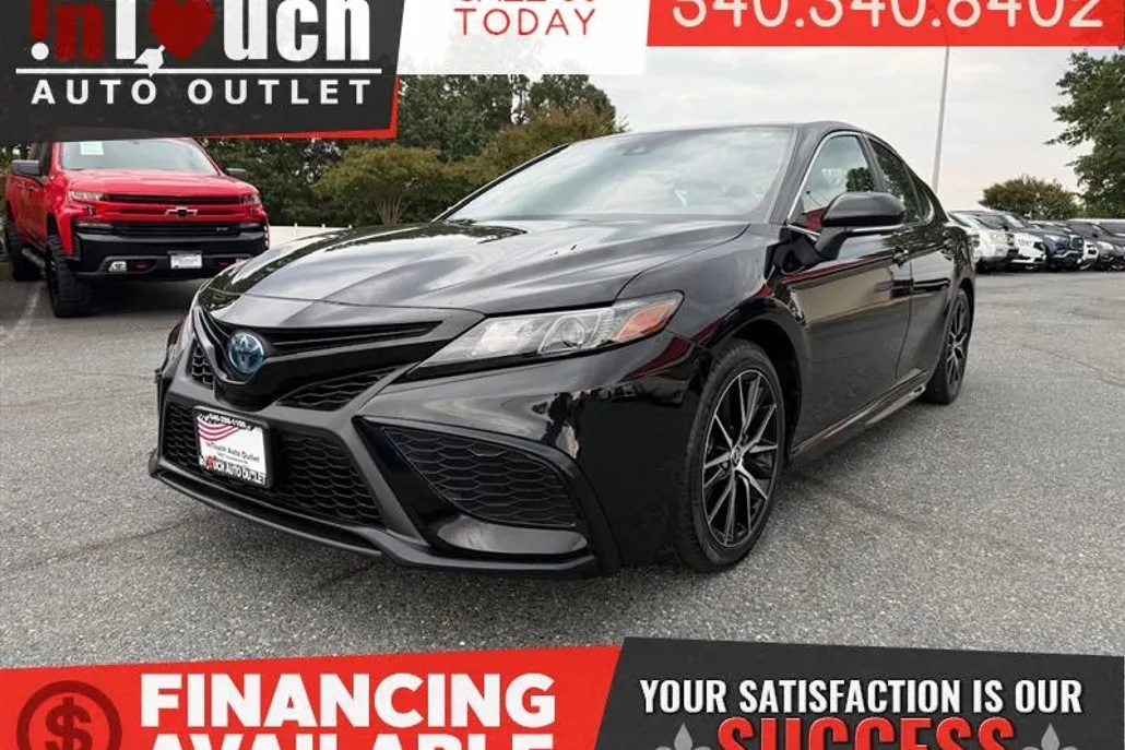 2022 Toyota Camry Hybrid photo 1