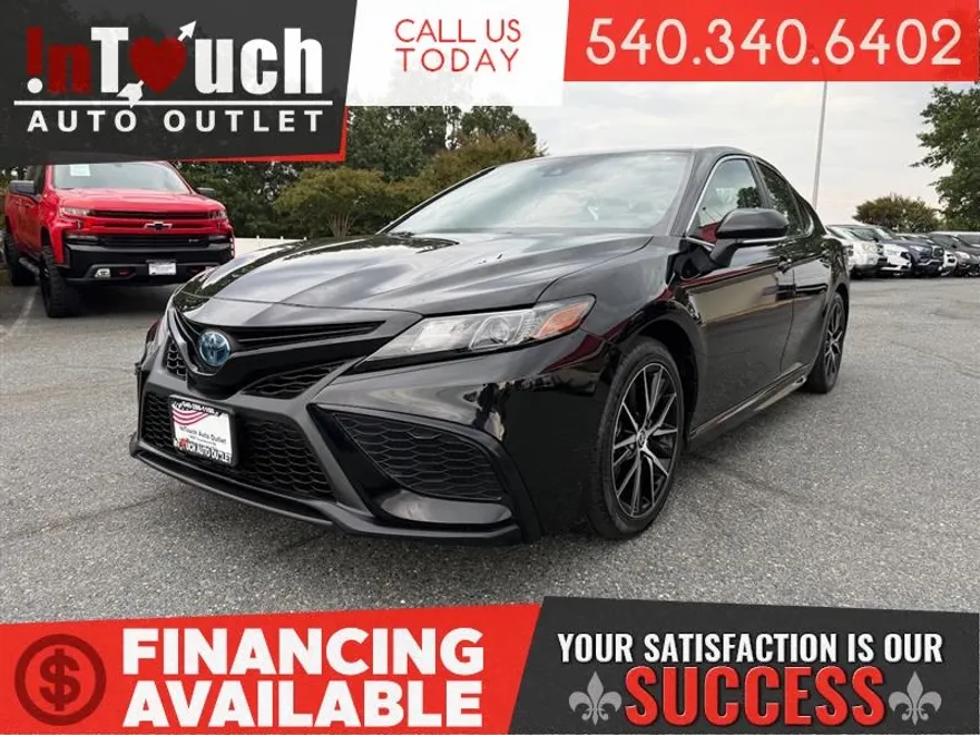 2022 Toyota Camry Hybrid photo 1