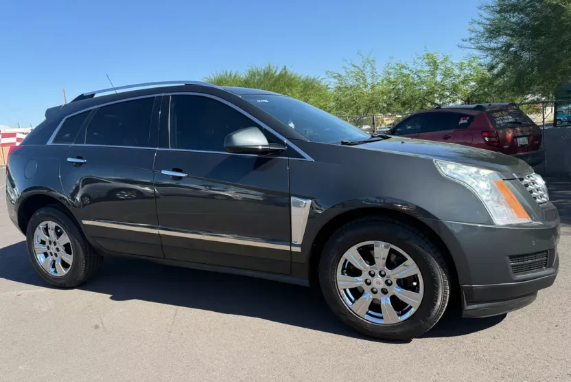 2016 Cadillac SRX Luxury photo 1