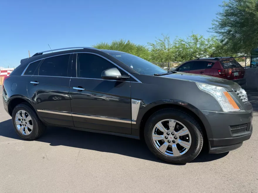 2016 Cadillac SRX Luxury photo 1