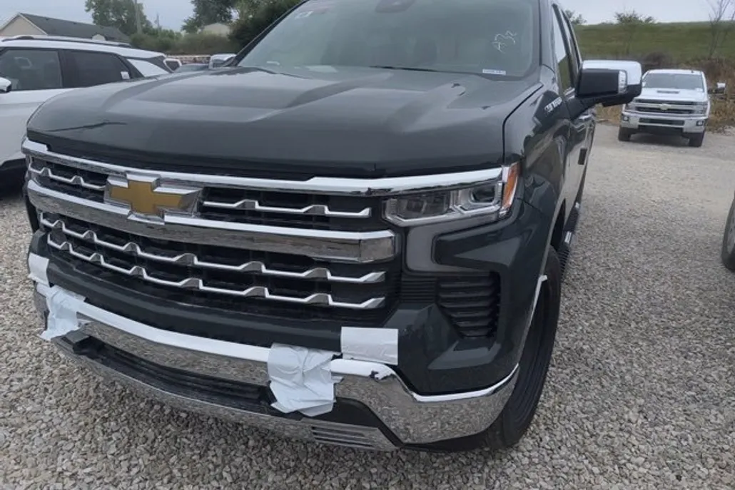 2026 Chevrolet Silverado 1500 LTZ photo 1