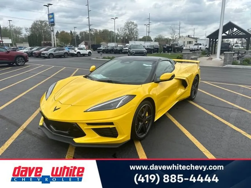 2025 Chevrolet Corvette Stingray 2LT Convertible photo 1