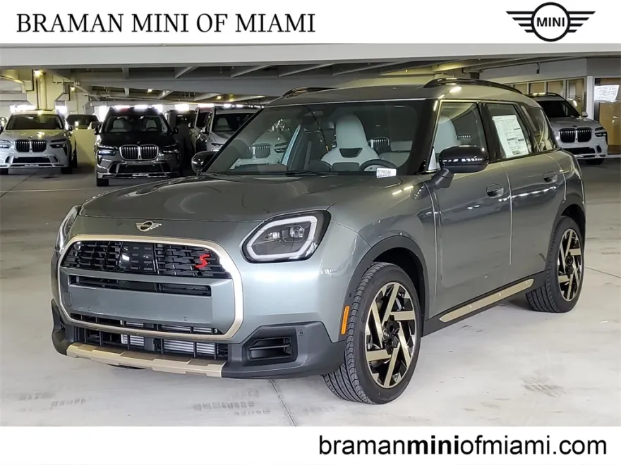 2025 Mini Countryman S ALL4 photo 1