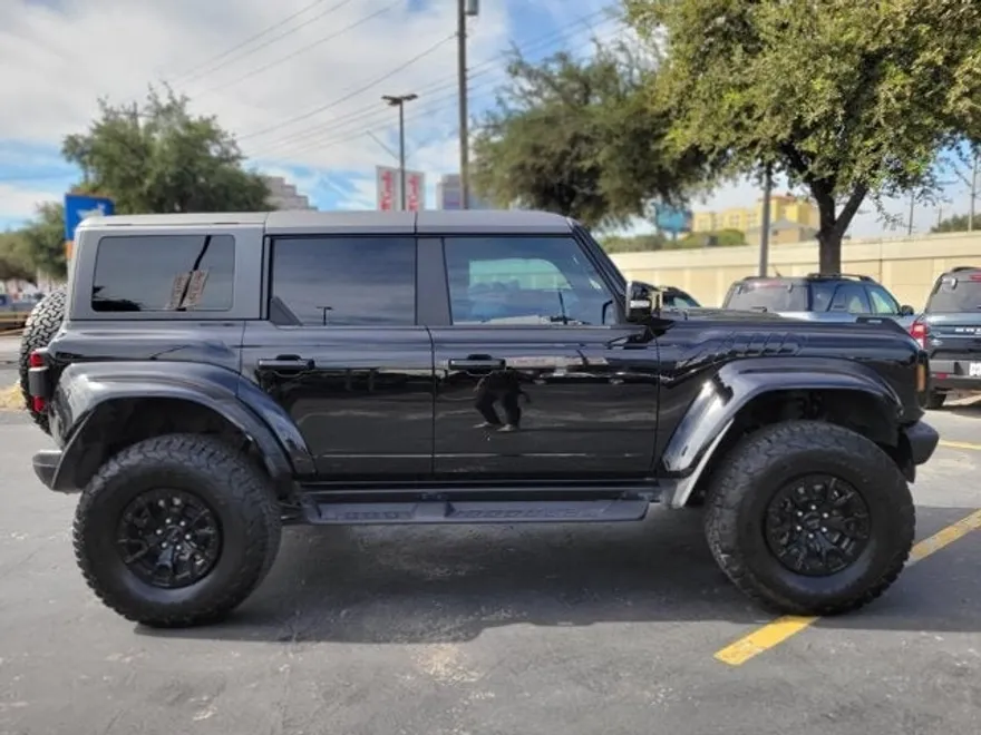 2024 Ford Bronco Raptor photo 1