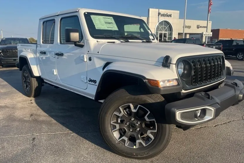 2025 Jeep Gladiator Sport S photo 1