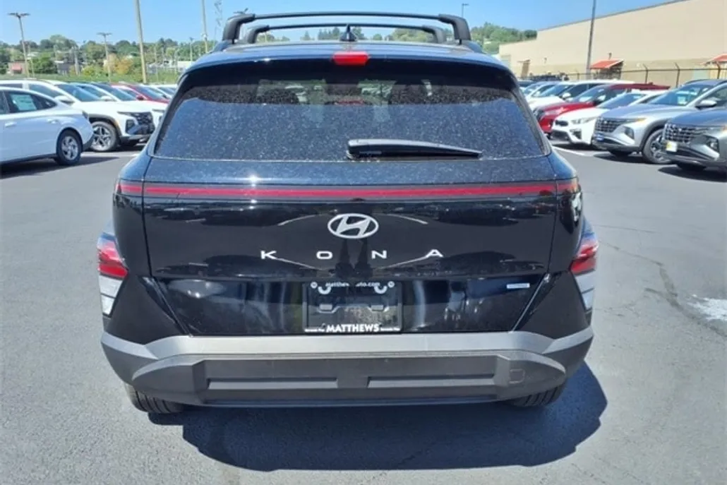 2024 Hyundai Kona SEL photo 1