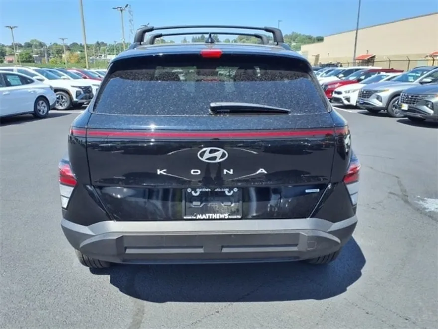 2024 Hyundai Kona SEL photo 1