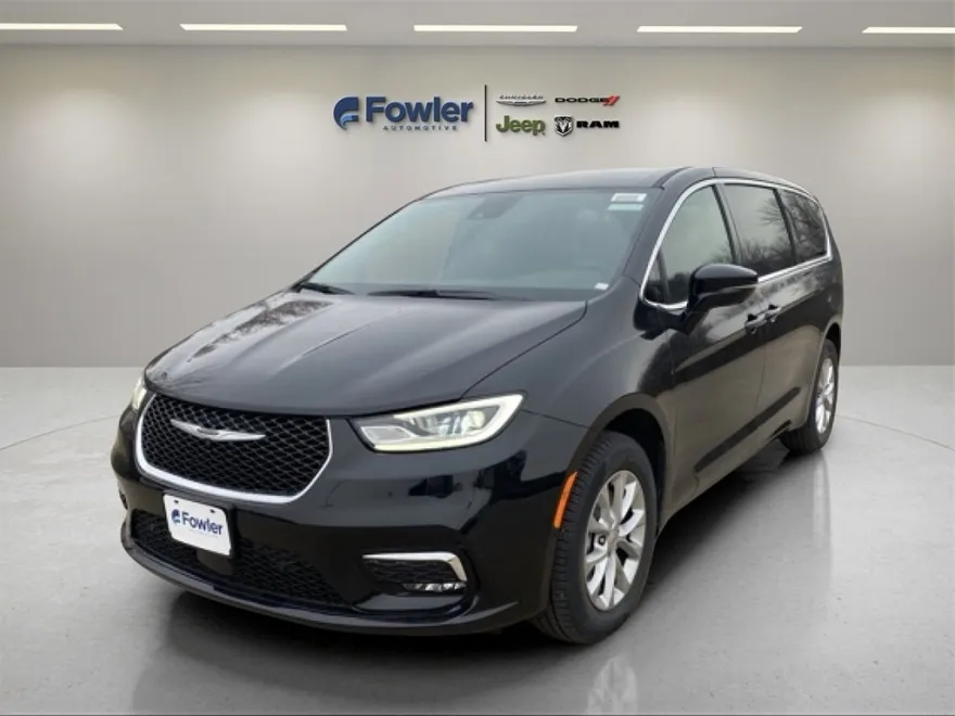 2025 Chrysler Pacifica photo 1