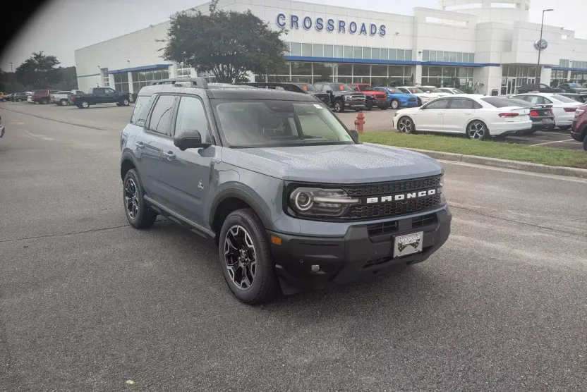 2025 Ford Bronco Sport Outer Banks photo 1