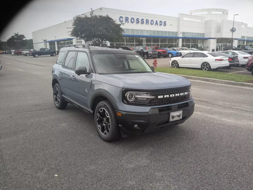 2025 Ford Bronco Sport Outer Banks photo 1
