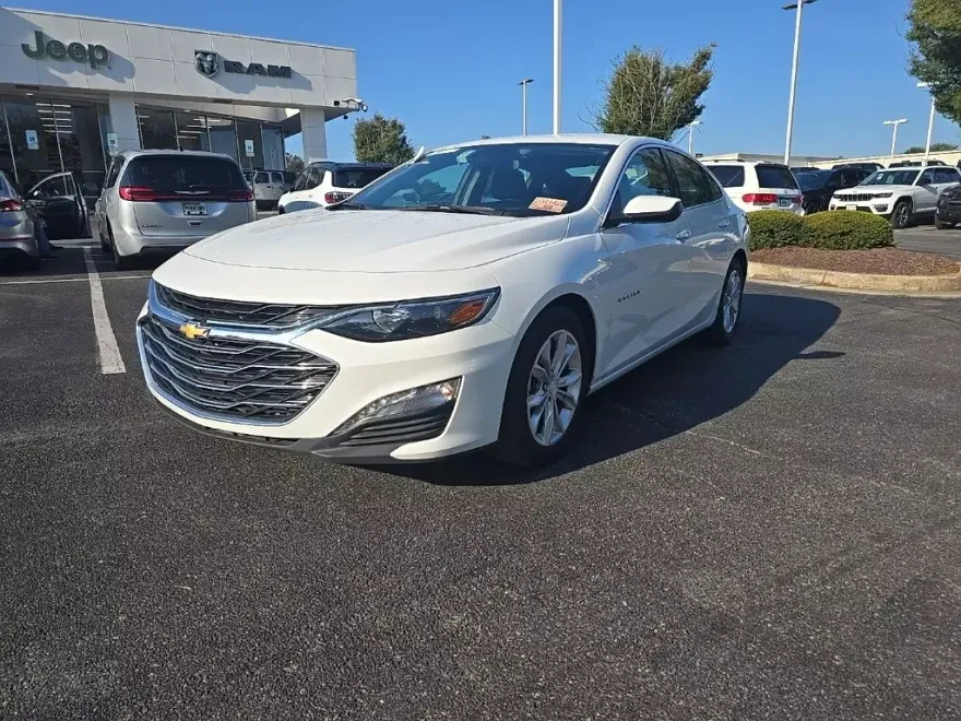 2023 Chevrolet Malibu 1LT photo 1