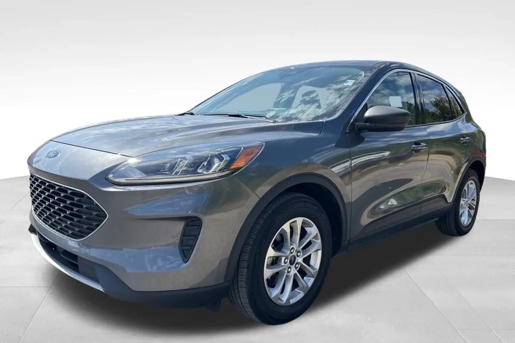 2022 Ford Escape SE photo 1