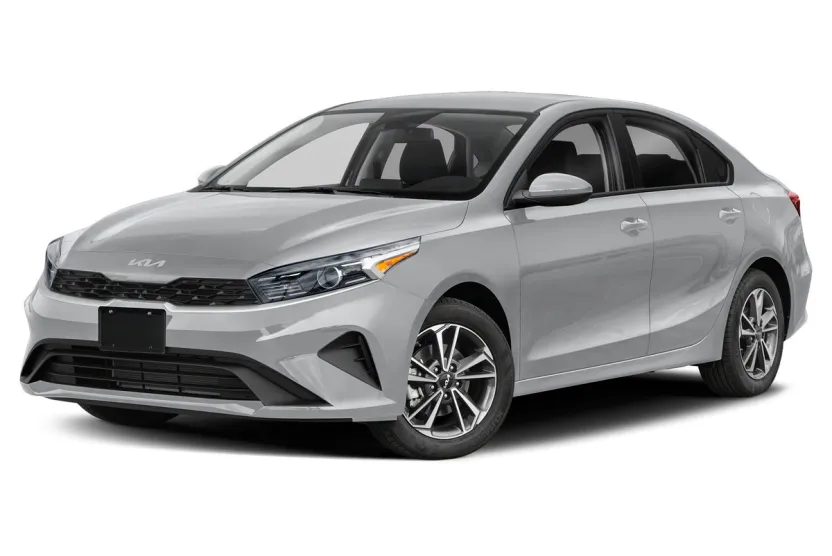 2023 Kia Forte LXS photo 1