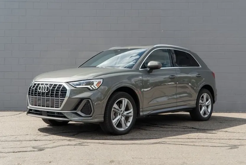 2022 Audi Q3 Premium Plus S line photo 1
