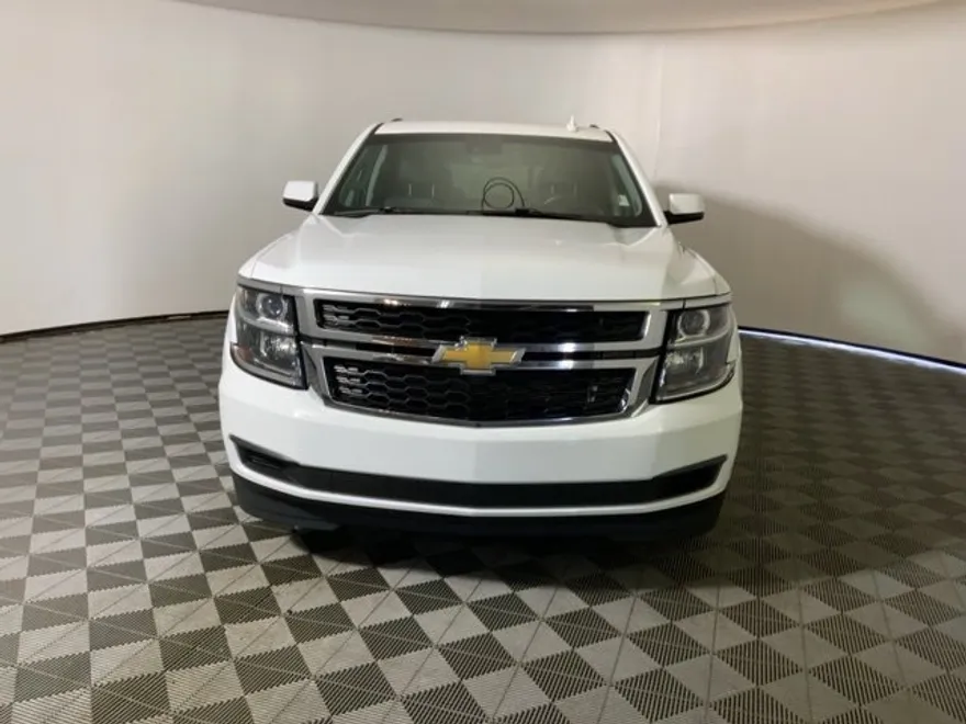 2016 Chevrolet Tahoe LT photo 1