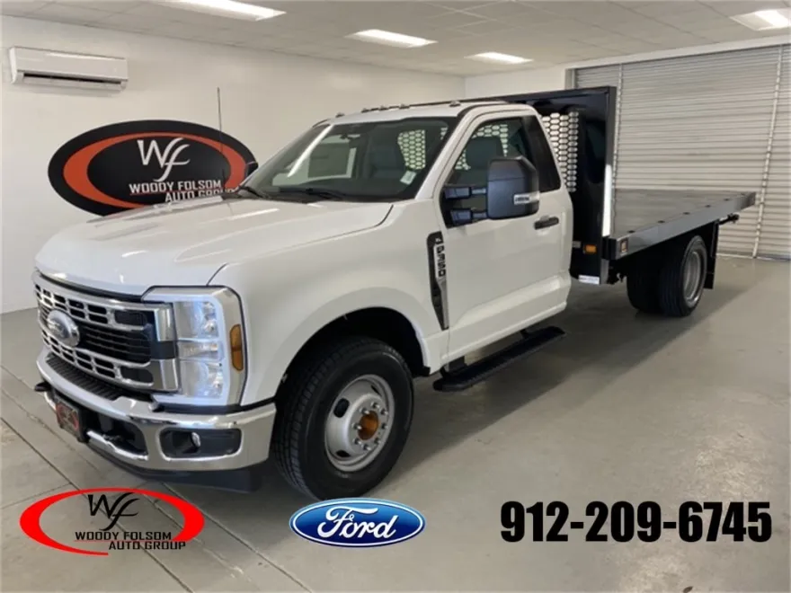 2024 Ford F-350 photo 1