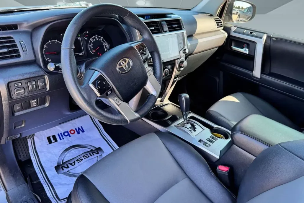 2021 Toyota 4Runner SR5 Premium photo 1