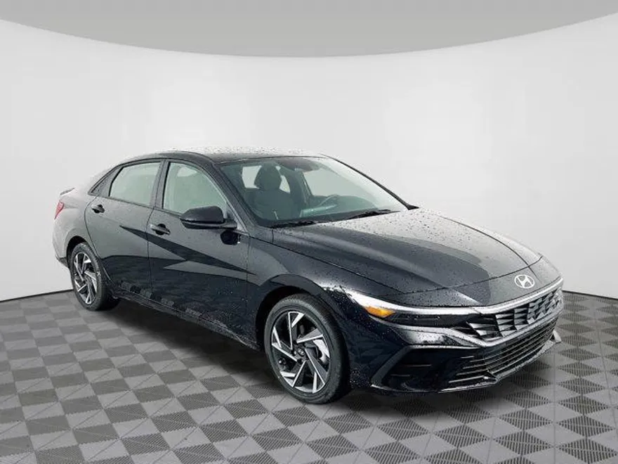 2025 Hyundai Elantra Hybrid SEL Sport photo 1