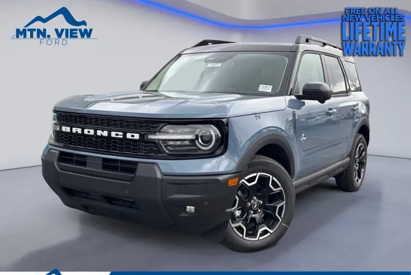 2025 Ford Bronco Sport Outer Banks photo 1