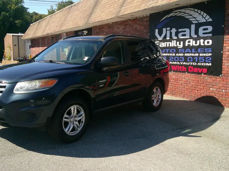 2012 Hyundai Santa Fe GLS photo 1
