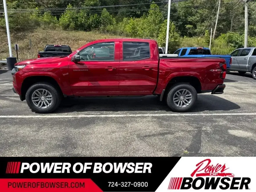 2026 Chevrolet Colorado LT photo 1