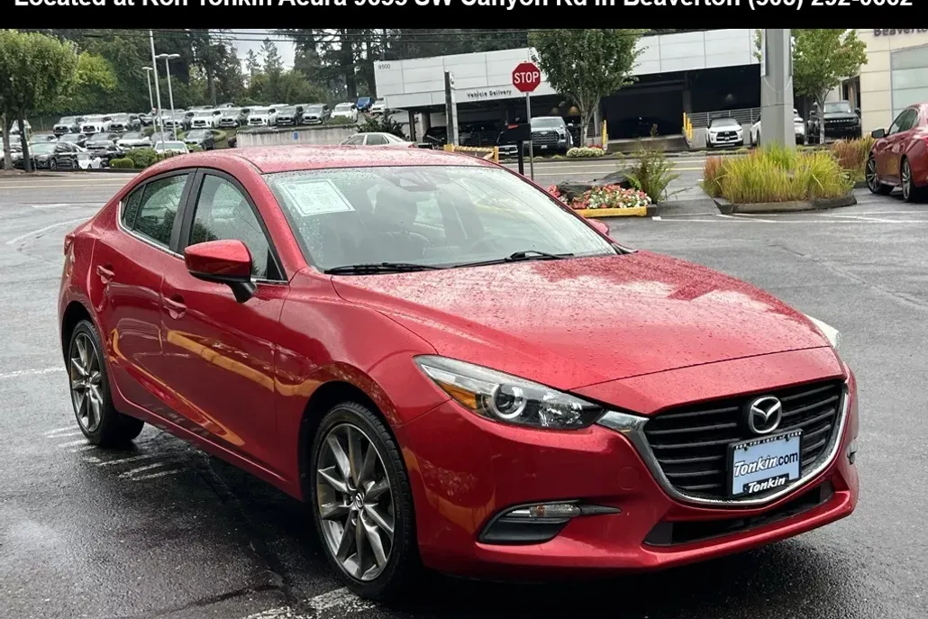 2018 Mazda Mazda3 Touring photo 1