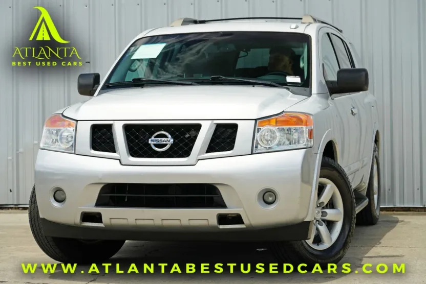 2014 Nissan Armada SV photo 1